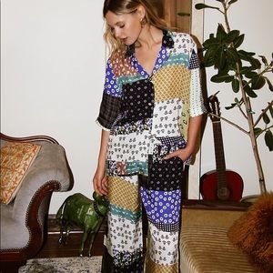 Aritzia Wilfred Free silky shirt